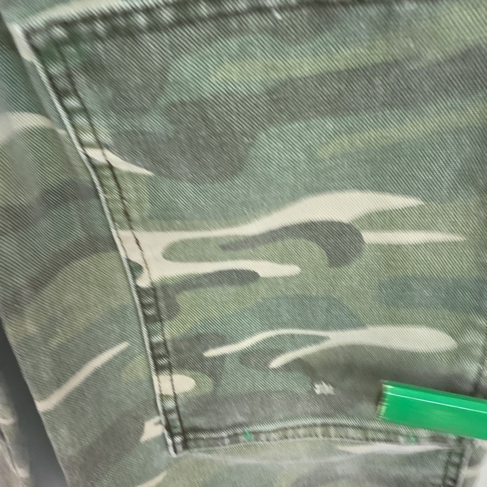 John Deere Overalls Boys' Size 5 Camo Pattern Straight Leg Reinforced Knees - Picture 6 of 10